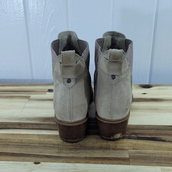 Timberland Sutherlin Bay Slouch Chelsea Boots  Light Taupe Beige Suede Size 7.5 - Picture 9 of 16